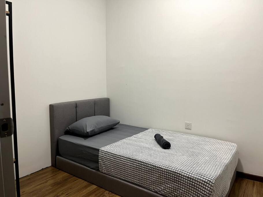 2br Seksyen16 Uitm Shah Alam, I-city,jakel Apartment